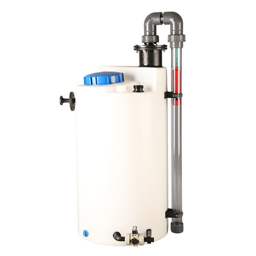 Dosing tank with cable level indicator and float switch