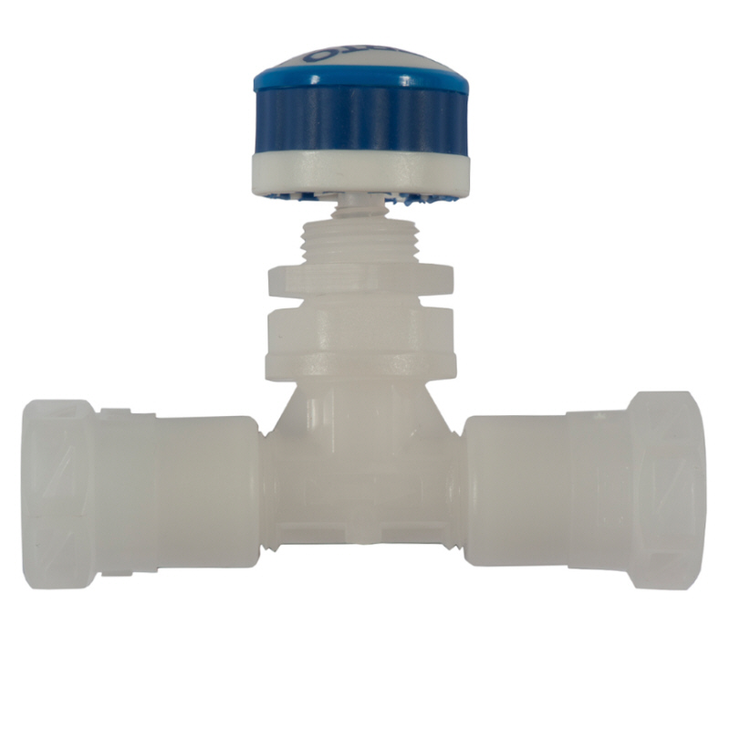 Regulating valve made of PVDF