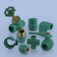 PP-R
PIPE SYSTEMS: Pipes, molded parts and 
valves 
made of
PP-R